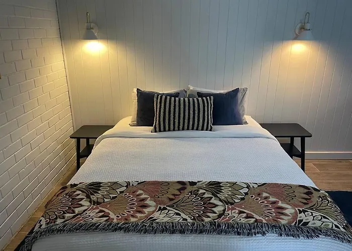The Merredin Treasury Cottage